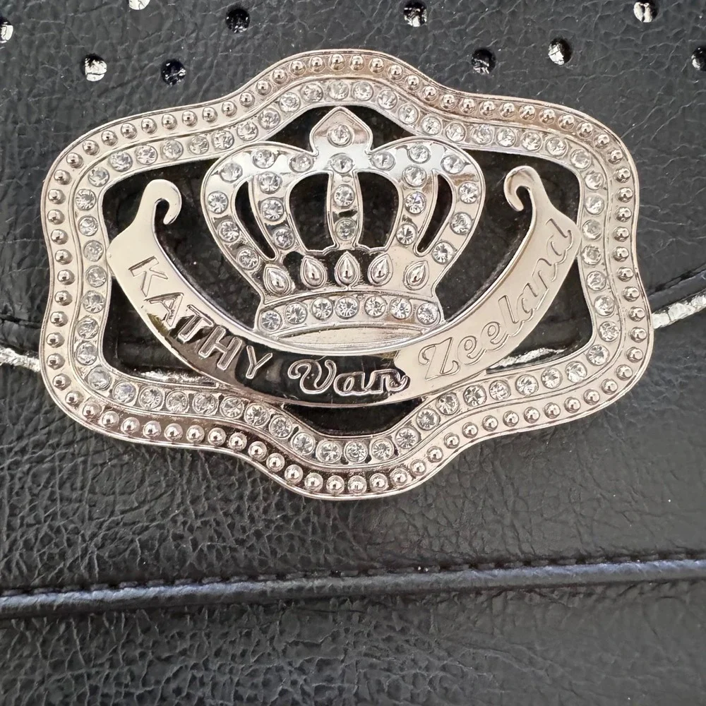 Kathy Van Zeeland stylish black